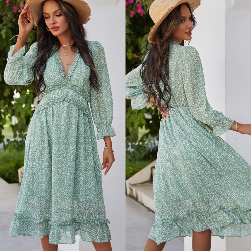 🆕Boho Floral Print Wavy Detailed Dress Jade